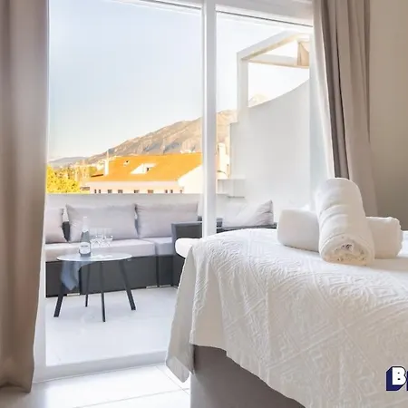 Apartment Luxurious Near Puerto Banus - Hot Tub