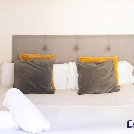 Luxurious Near Puerto Banus - Hot Tub شقة *