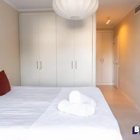 Luxurious Near Puerto Banus - Hot Tub شقة
