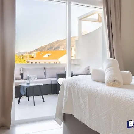 شقة Luxurious Near Puerto Banus - Hot Tub
