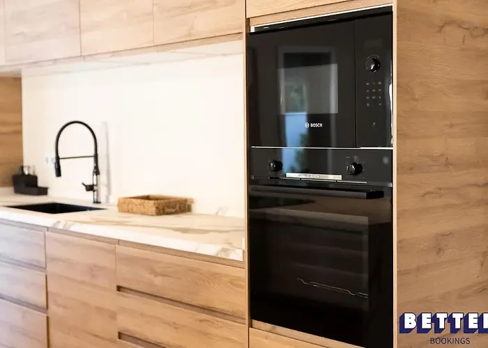 Luxurious Near Puerto Banus - Hot Tub Apartment *