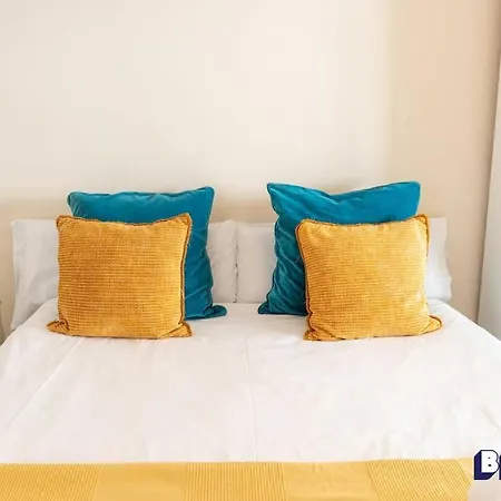 Luxurious Near Puerto Banus - Hot Tub * 马尔韦利亚