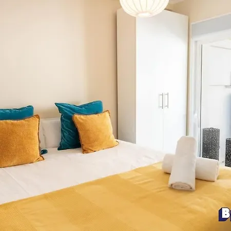 Luxurious Near Puerto Banus - Hot Tub * 马尔韦利亚